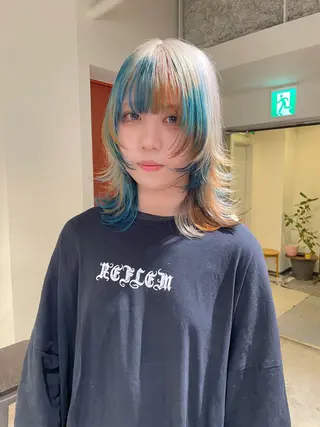 ミディアム カラー さと ちはるのヘアスタイル