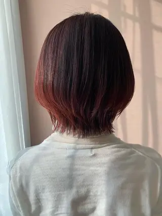 ショート カラー hubhair レイヤー/透明感のヘアスタイル