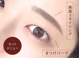 マツエク・マツパ Riho🌙表参道 束感まつげ🦢🤍のマツエク・マツパデザイン
