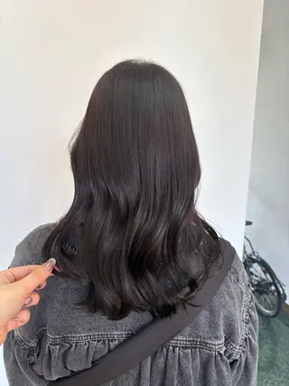 セミロング カラー saya (サヤ)のヘアスタイル