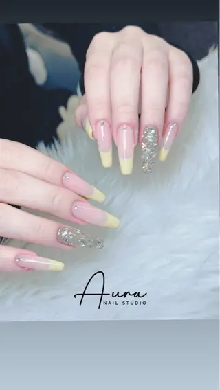 ネイル Aura Nail HanNaのネイルデザイン