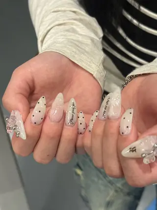 ネイル nailstudio MØD.のネイルデザイン