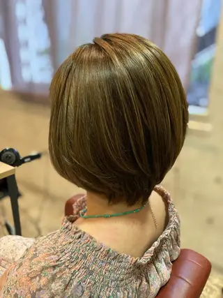 ショート カラー ERIKO Tのヘアスタイル