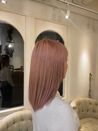 ミディアム カラー よこもり あいのヘアスタイル