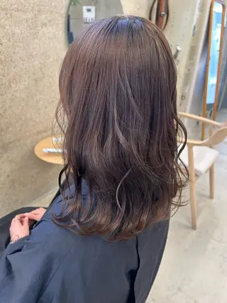 ミディアム SiLO Yukinaのヘアスタイル