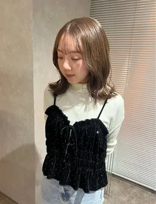 ミディアム カラー yuumi/大濠🪷 顔周り/ハイトーンのヘアスタイル