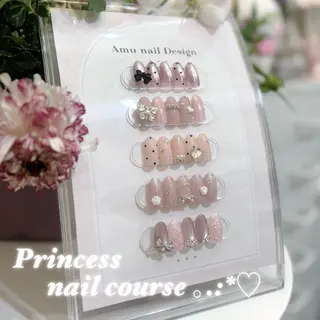 ネイル 𝐀𝐦𝐮 𝐧𝐚𝐢𝐥のネイルデザイン