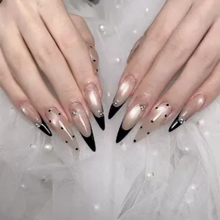 ネイル ENsalon AKIRAのネイルデザイン