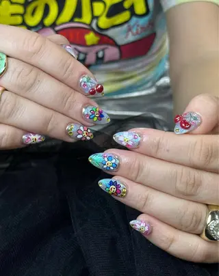 ネイル Iconic Nailのネイルデザイン