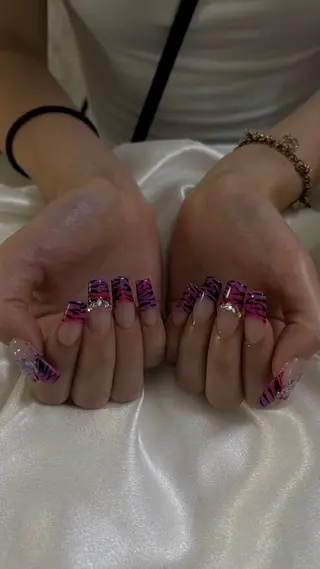ネイル Yuna 𝝑𝝔*.+ﾟのネイルデザイン