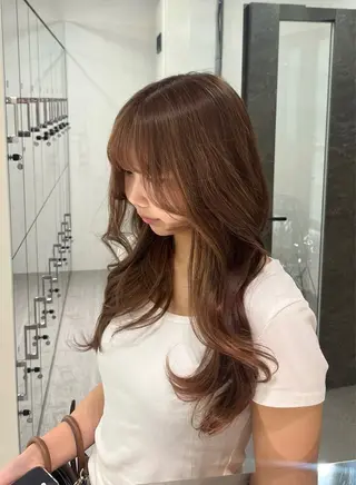 ロング Maya /カラーモデルのヘアスタイル