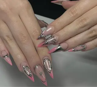 ネイル Julie Nail Hinのネイルデザイン