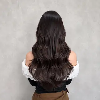 ロング カラー Aina ʚ透明感ɞ ブリーチ特化✨艶感のヘアスタイル