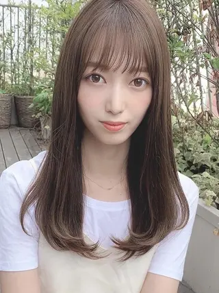 セミロング 艶感透明感カラー 🫧たけ🫧のヘアスタイル