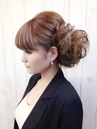 セミロング カラー パーマ ヘアアレンジ ネイル マツエク・マツパ 吉川 宙翔のヘアスタイル
