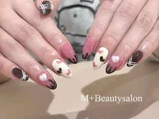 ネイル M+  Beauty Salonのネイルデザイン