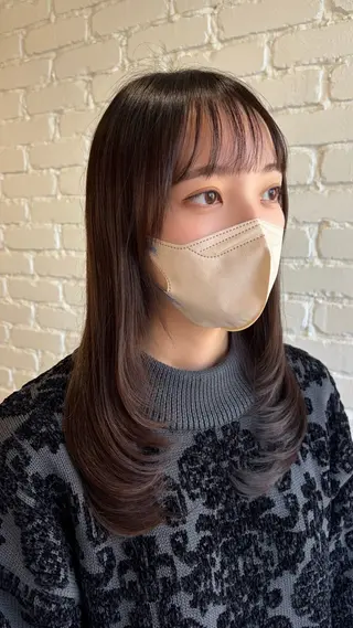 ミディアム 🩰韓国レイヤー🩷 艶カラー🌷小栁歩美のヘアスタイル