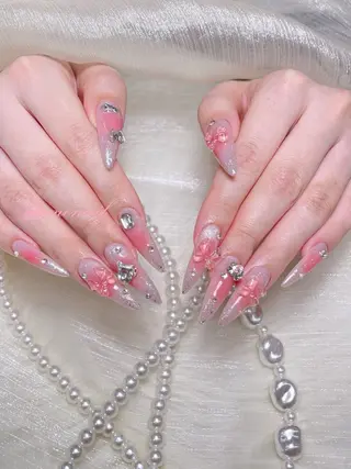 ミディアム ヒエン NAILのネイルデザイン