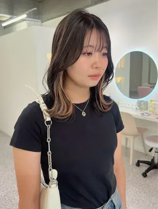 ミディアム カラー cher. naoのヘアスタイル