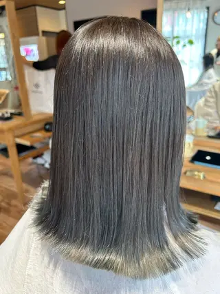 セミロング 巽 愛夏のヘアスタイル