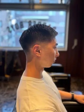 ショート メンズ 東 峻平のヘアスタイル