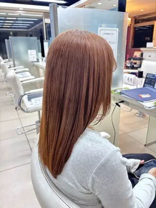 セミロング カラー 🫧ダメージレス🫧 カラー&縮毛矯正のヘアスタイル