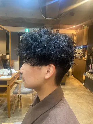 ショート メンズ 岡本 蓮太のヘアスタイル