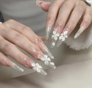 ネイル エリ🫧 nail池袋東口のネイルデザイン