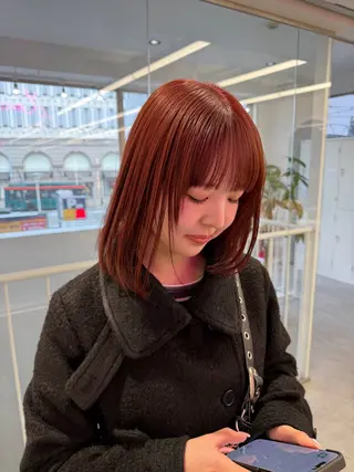 セミロング カラー レイヤー&カラー 人気美容師倉崎涼のヘアスタイル