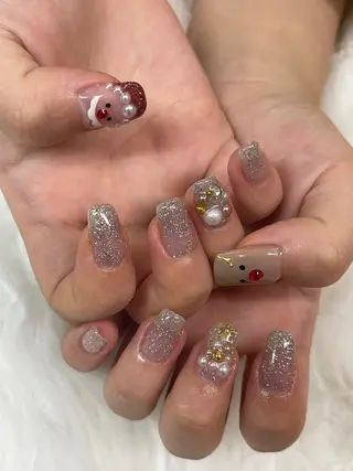 ネイル UnFLAIR麻布 十番店🎀SARAのネイルデザイン