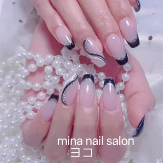 ネイル リリ 奈🎀のネイルデザイン