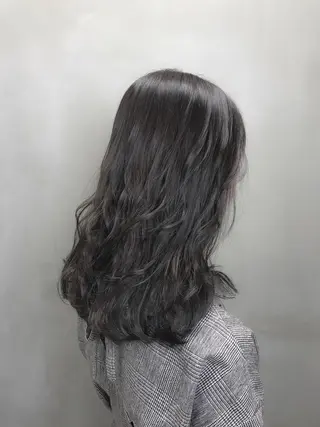 セミロング カラー 【透明感、艶髪】西村 有司のヘアスタイル