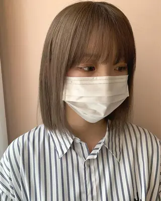 ショート カラー hubhair レイヤー/透明感のヘアスタイル