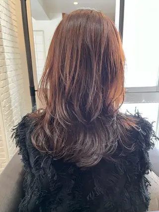 セミロング カラー 伊藤 さやかのヘアスタイル