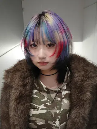 ミディアム カラー 原宿ハイトーン aimu🪅のヘアスタイル