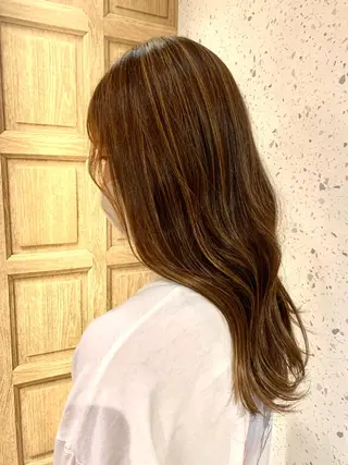 ロング カラー 草野ゆずき⌇縮毛矯正 ⌇Wカラー⌇レイヤーのヘアスタイル