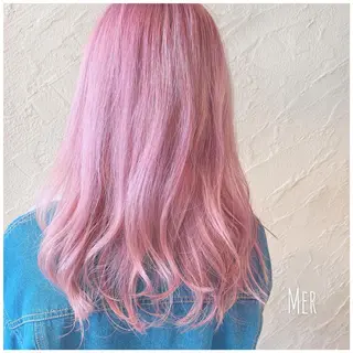 カラー Mer 髙橋 めいのヘアスタイル