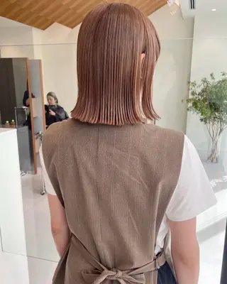 ミディアム 似合わせレイヤー ＆縮毛矯正のヘアスタイル
