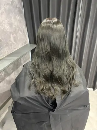 カラー nameless miichiのヘアスタイル