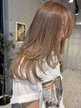 ロング カラー ブリーチカラーレイヤ ーカット🦋annaのヘアスタイル