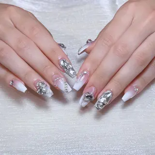 ネイル LUMINA NAYAのネイルデザイン