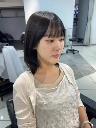 ショート カラー ヘアアレンジ ボブ/透明感ベージュ 🫧クルミ🌟のヘアスタイル