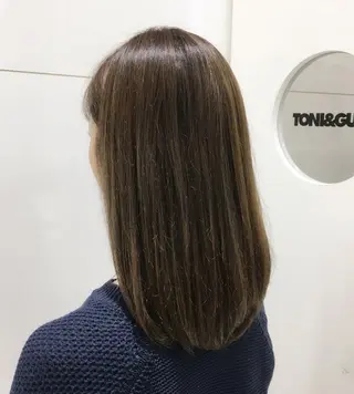 ミディアム パーマ 趙 英来のヘアスタイル