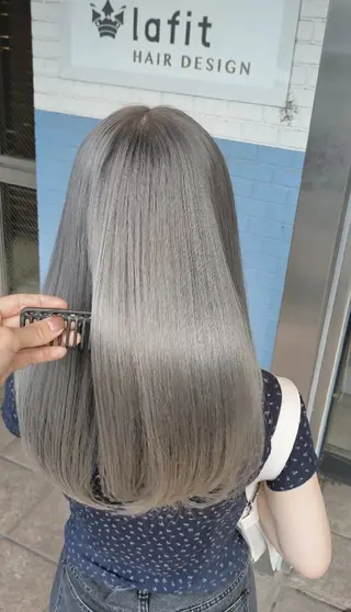 ロング カラー ダメージレスブリーチ たつや/ハイトーンのヘアスタイル