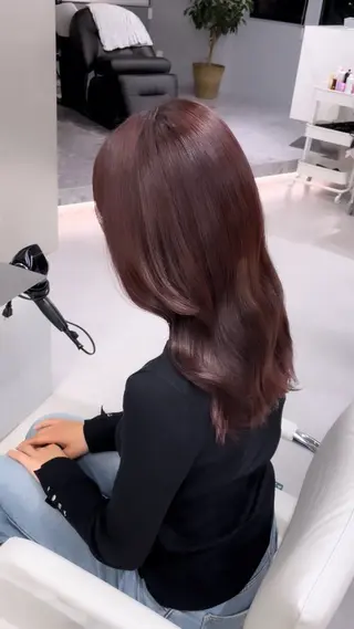 セミロング カラー 黒田 優里 🎀🫧のヘアスタイル