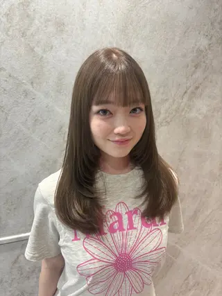 ミディアム カラー 顔周りレイヤーカット /髪質改善/ゆう🤍のヘアスタイル