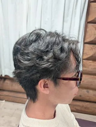 パーマ メンズ 本田 圭輔のヘアスタイル