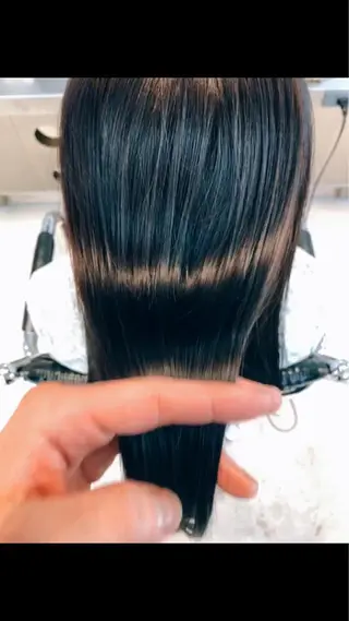 ロング 【艶髪職人】石井啓輝 代表のヘアスタイル