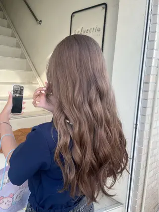 ロング カラー 福嶋 野愛のヘアスタイル