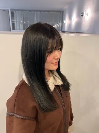 カラー 『YARD.』 森崎 優菜のヘアスタイル